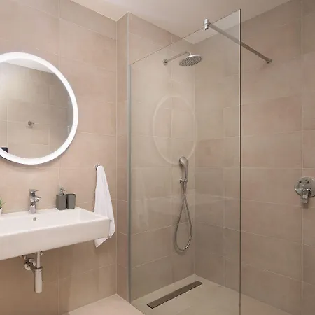 Mit Privatpool, Jacuzzi, Sauna, Meerblick * Vodnjan