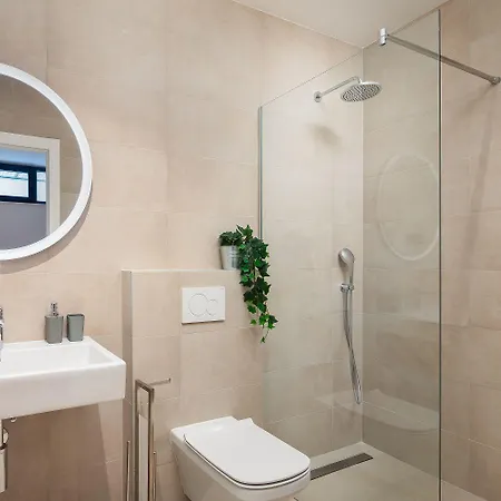 Mit Privatpool, Jacuzzi, Sauna, Meerblick Vikendica