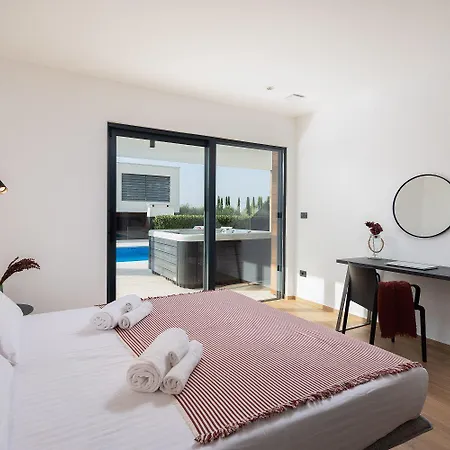 Vikendica Mit Privatpool, Jacuzzi, Sauna, Meerblick